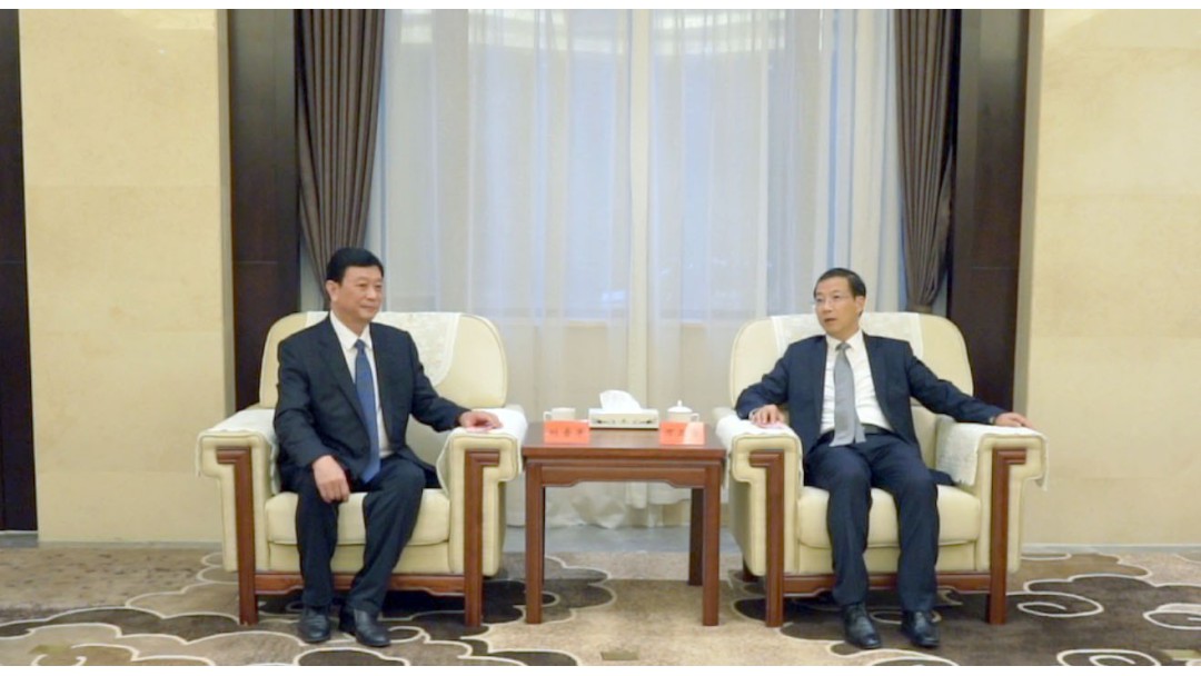 濮陽市領導會見中國涂料工業協會領導及參會副會長單位代表